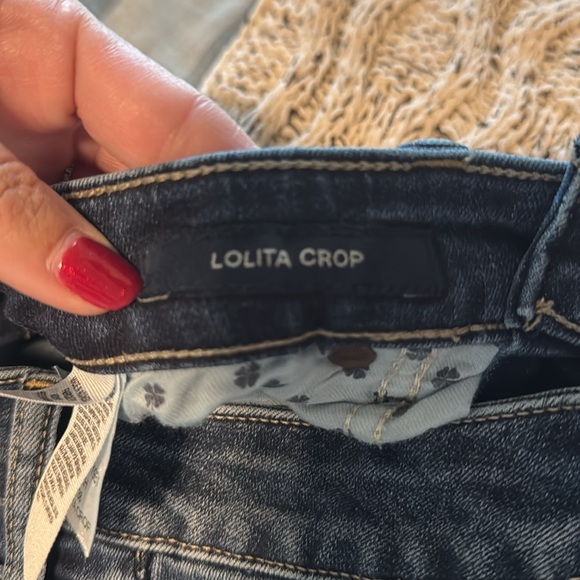 Lucky Lolita Crop Jeans - Picture 4 of 7